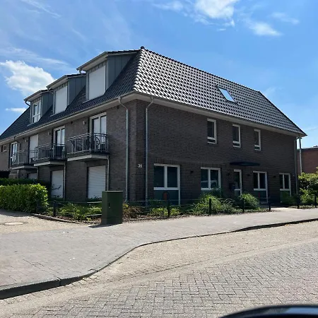 Ferienwohnung Hakuna Matata In - Ofenerdiek Apartment *